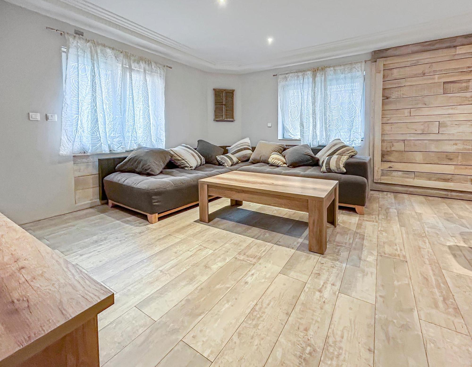 Grand Salon Cosy, Proche Centre & Garage 2p Appartement Dijon